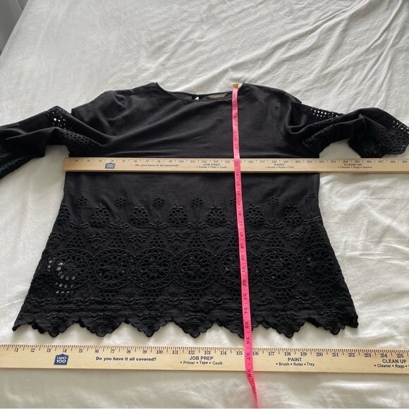 NWOT Tommy Bahama Eyelet Lace Black 3/4 Sleeve Cut Out Crochet Look Top SZ L - Picture 9 of 10